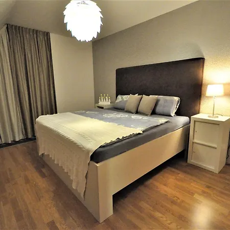 דירה President Apartma 180m2 Garage 2x פראג