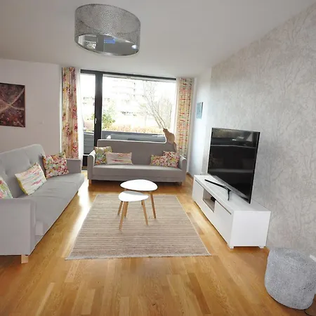 President Apartma 180m2 Garage 2x דירה